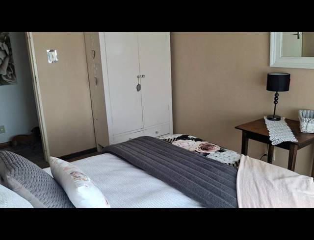 5 BEDROOM HOUSE FOR SALE IN STILFONTEIN